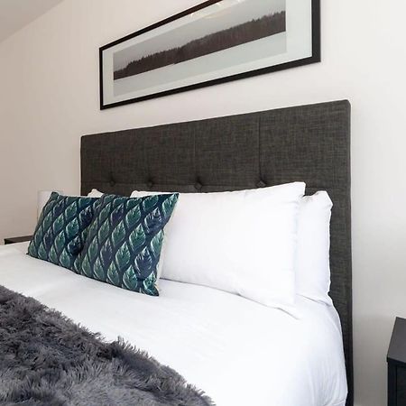 Modern 2 Bedroom Apartment In Wimbledon London Exterior foto